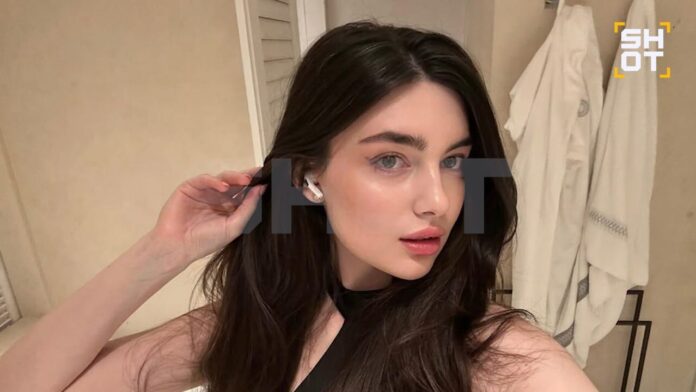 кикбоксерша