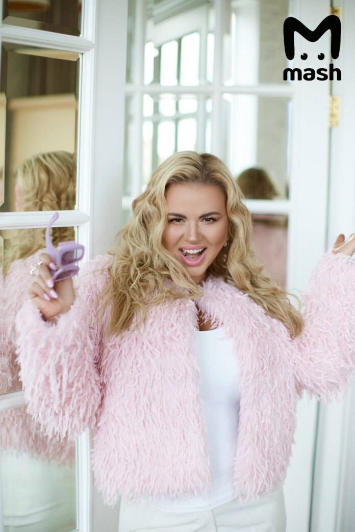 Анна Семенович